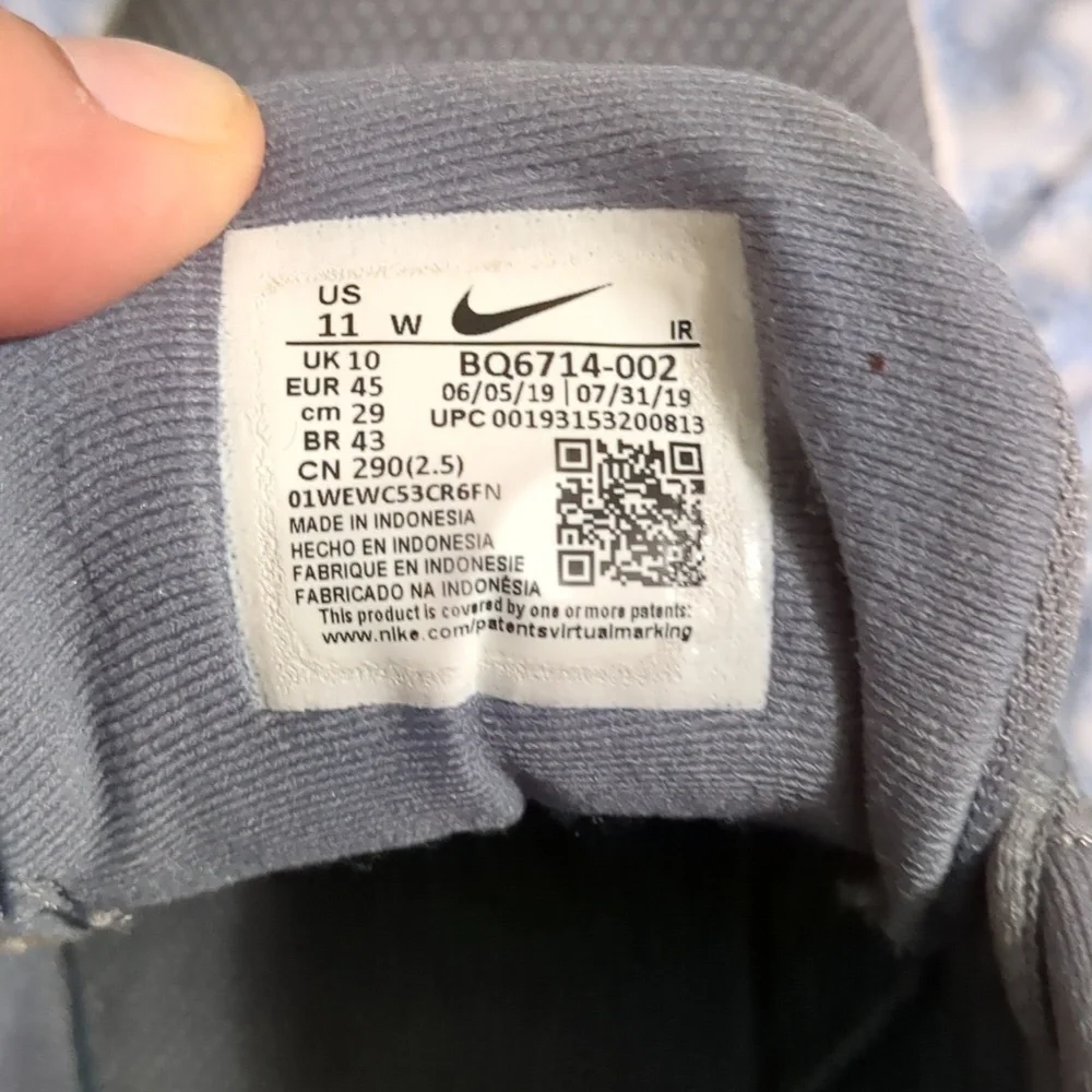 Nike Men's Revolution Shoe - Picture 7 of 7